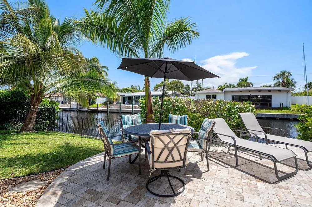 1620 SW 4TH AVENUE Pompano Beach, FL 33060