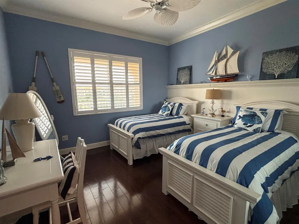 31 HARBOUR ISLE DRIVE W #PH05 Fort Pierce, FL 34949