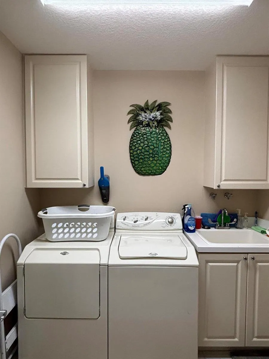 31 HARBOUR ISLE DRIVE W #PH05 Fort Pierce, FL 34949