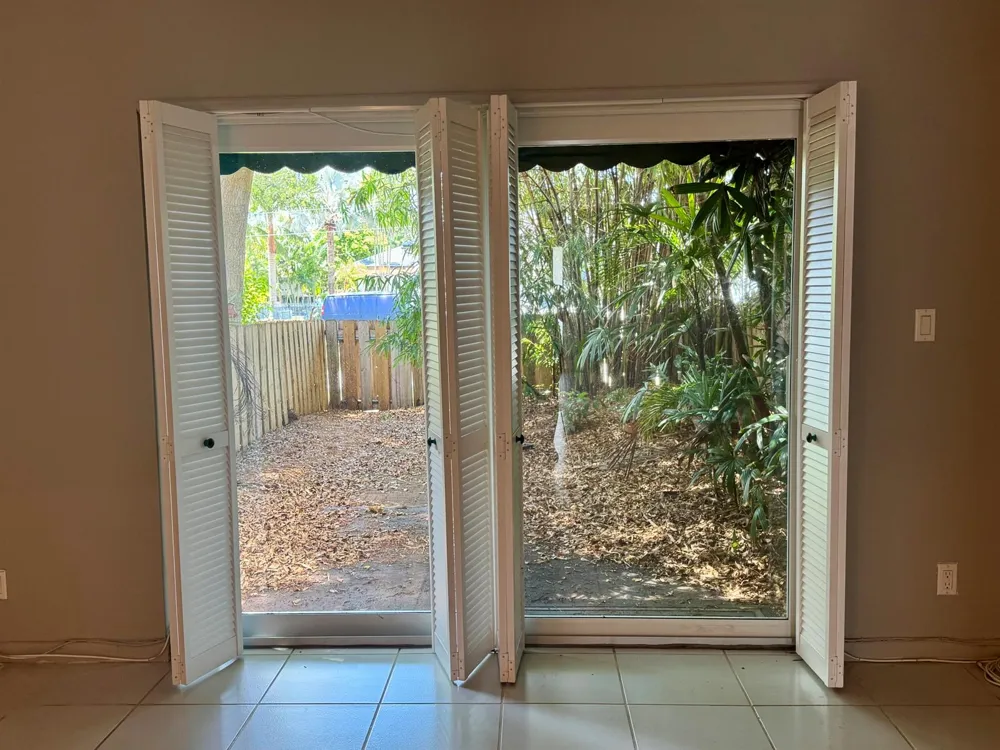 690 SE 23RD AVENUE #4 Pompano Beach, FL 33062