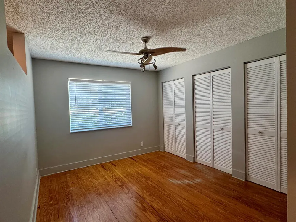 690 SE 23RD AVENUE #4 Pompano Beach, FL 33062