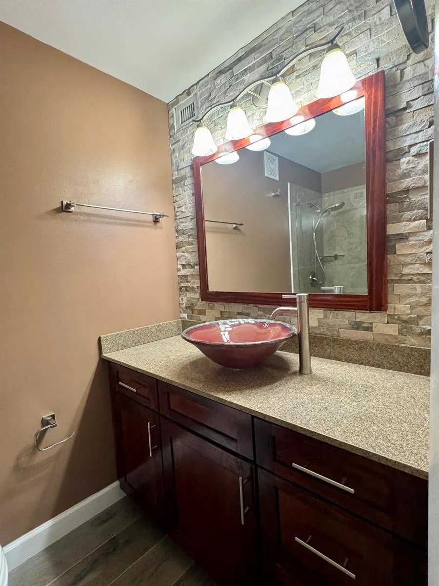 690 SE 23RD AVENUE #4 Pompano Beach, FL 33062