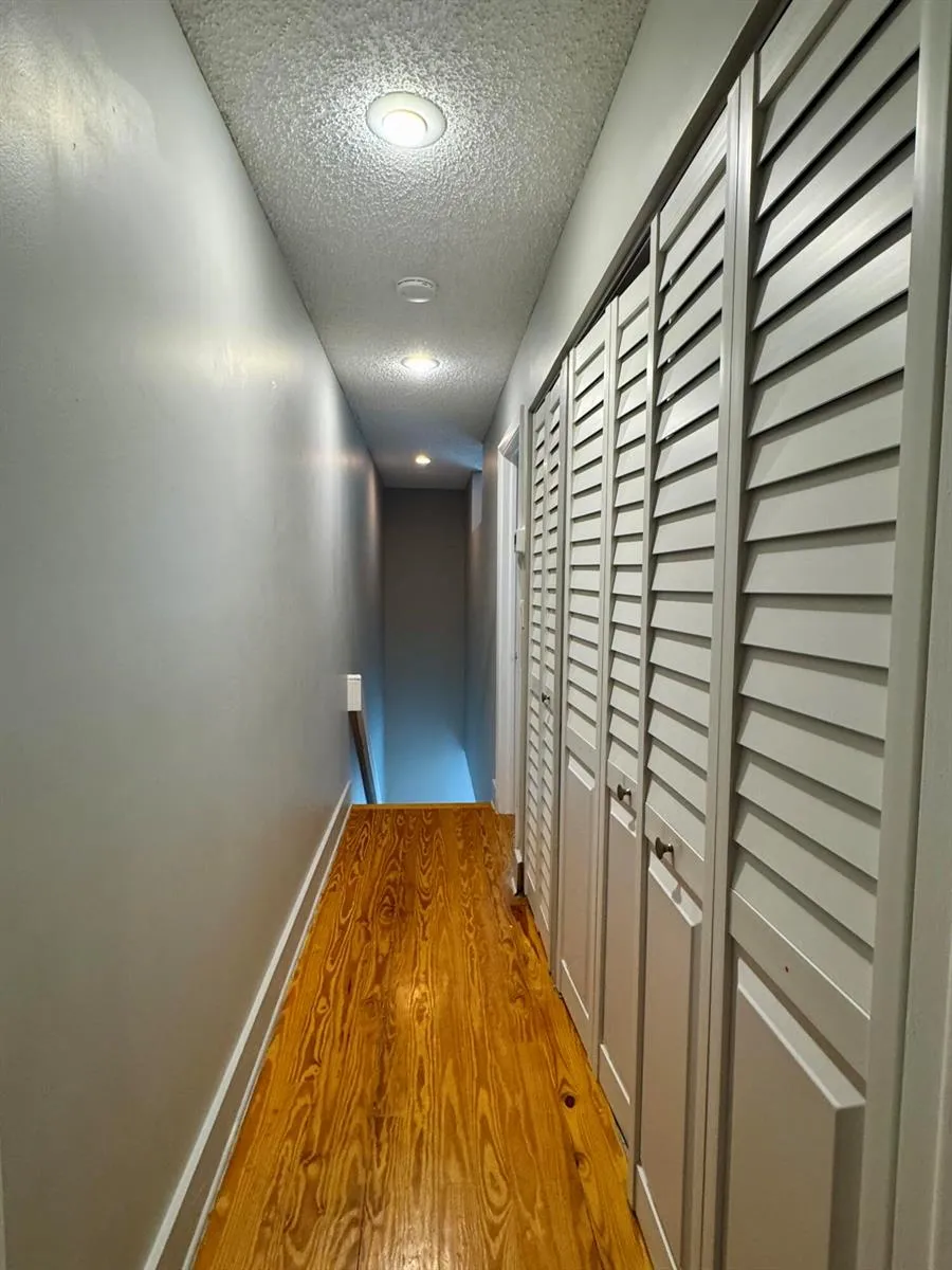 690 SE 23RD AVENUE #4 Pompano Beach, FL 33062