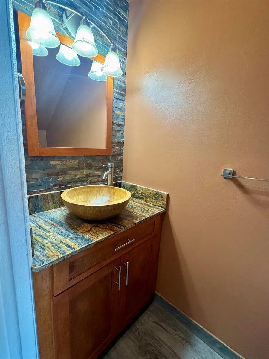 690 SE 23RD AVENUE #4 Pompano Beach, FL 33062