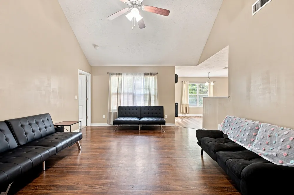 1084 Shire Dr Antioch, TN 37013