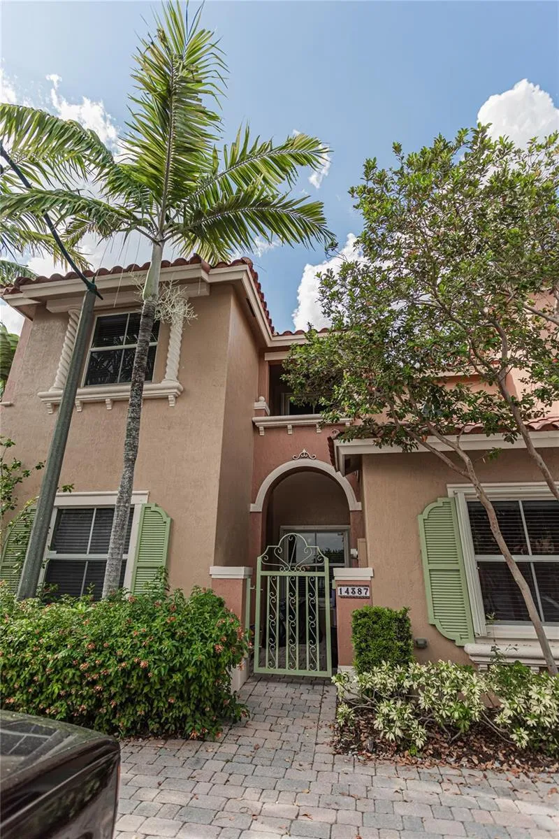 14387 SW 9th Court Pembroke Pines, FL 33027