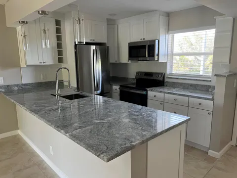230 NE 26th Avenue #207