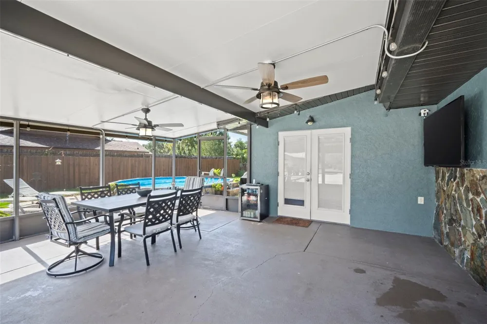 1351 CR 482N Lake Panasoffkee, FL 33538