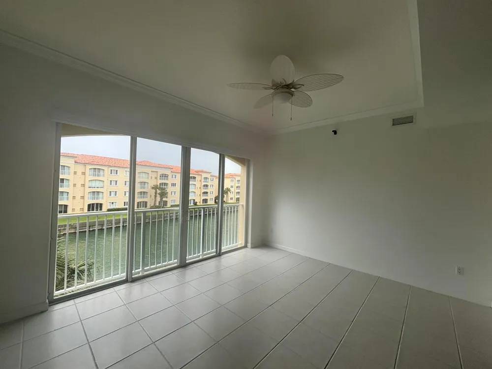 7 HARBOUR ISLE DRIVE E #304 Fort Pierce, FL 34949