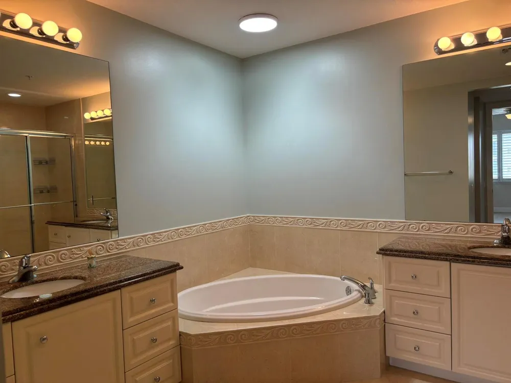 7 HARBOUR ISLE DRIVE E #304 Fort Pierce, FL 34949