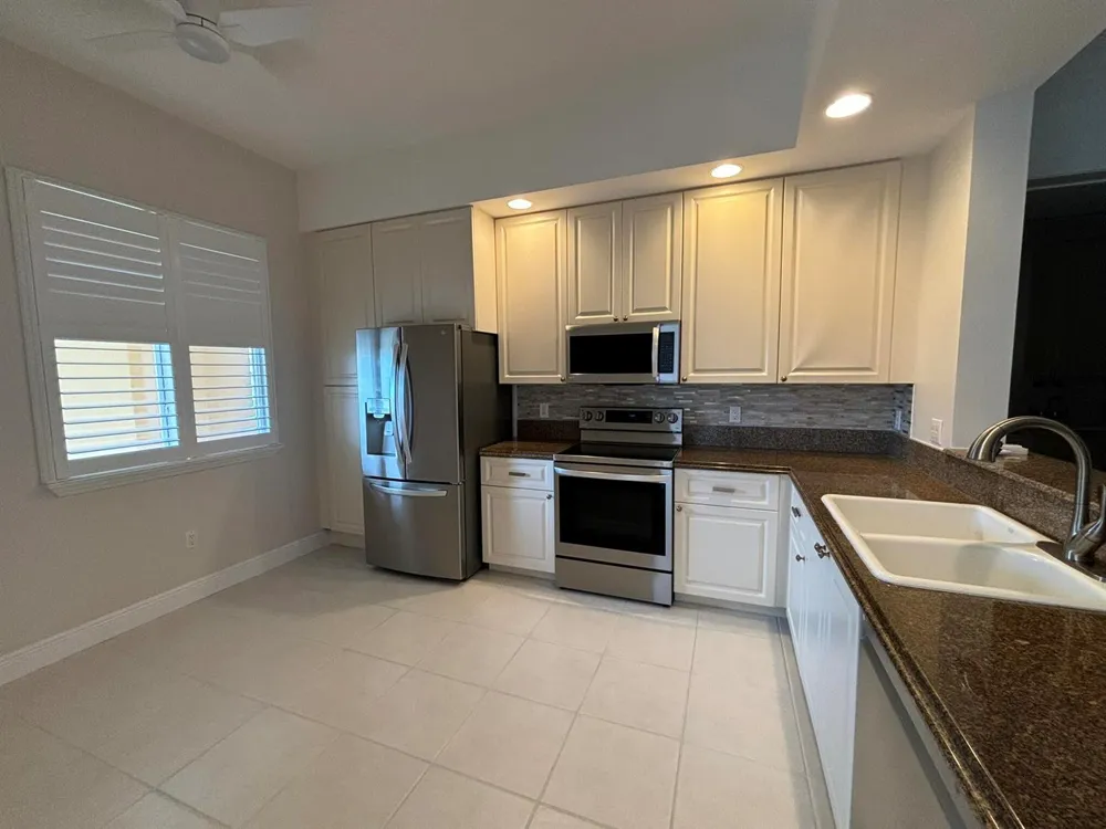 7 HARBOUR ISLE DRIVE E #304 Fort Pierce, FL 34949