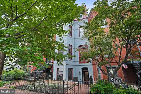 409 CONSTITUTION AVENUE NE #2