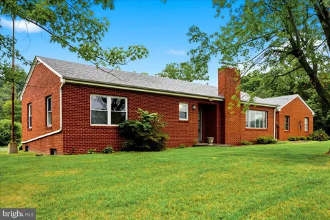 3044 FREDERICK PIKE