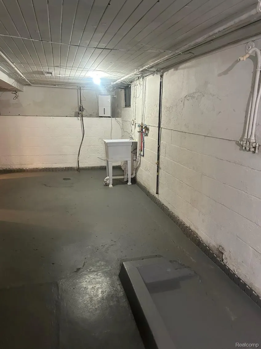 228 Borland Court Saginaw City, MI 48602