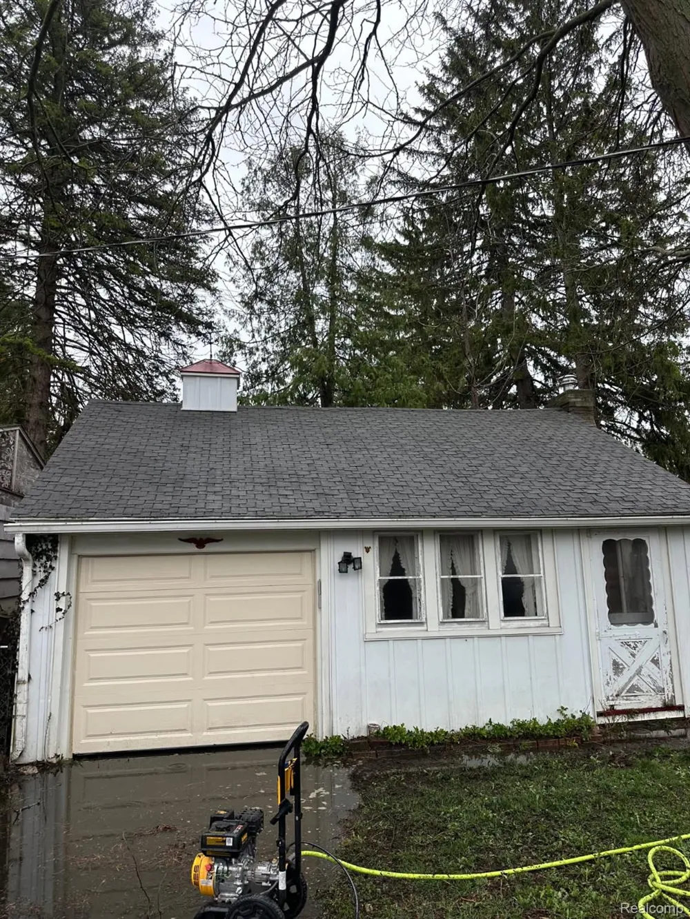 228 Borland Court Saginaw City, MI 48602