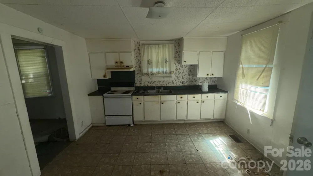 109 Dean Street Gastonia, NC 28052