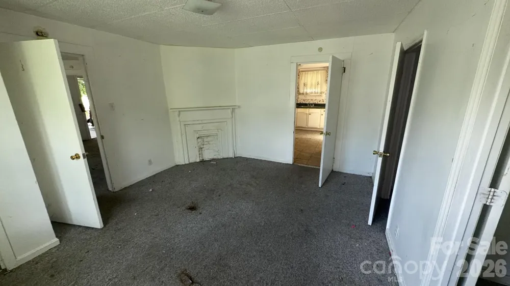 109 Dean Street Gastonia, NC 28052