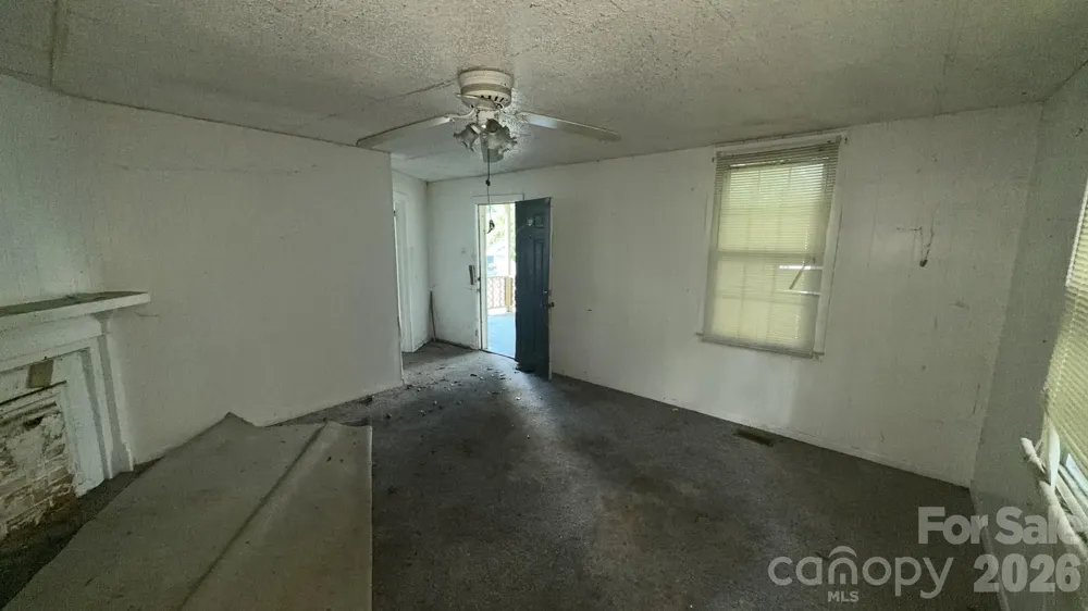 109 Dean Street Gastonia, NC 28052