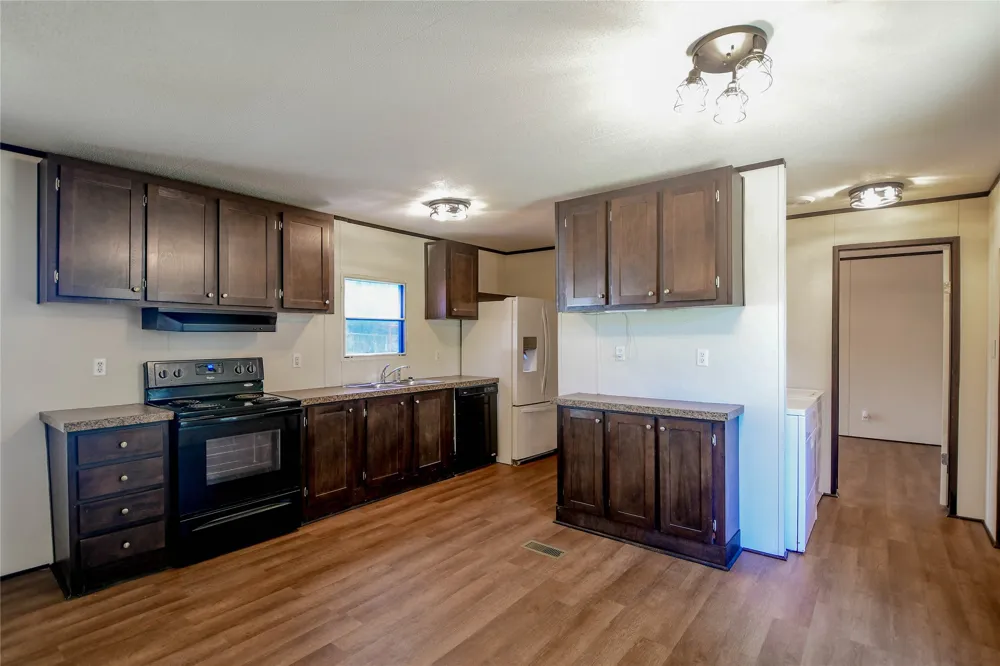 912 Pease River Drive Granbury, TX 76048
