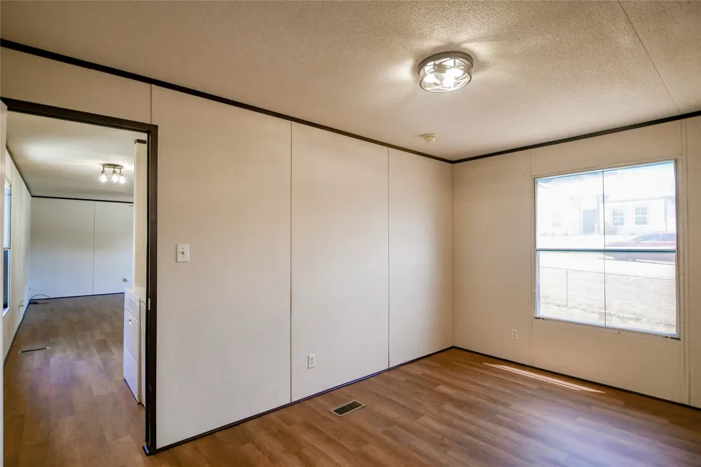 912 Pease River Drive Granbury, TX 76048