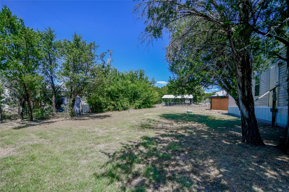 912 Pease River Drive Granbury, TX 76048