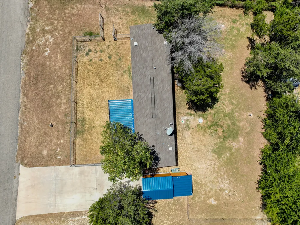 912 Pease River Drive Granbury, TX 76048