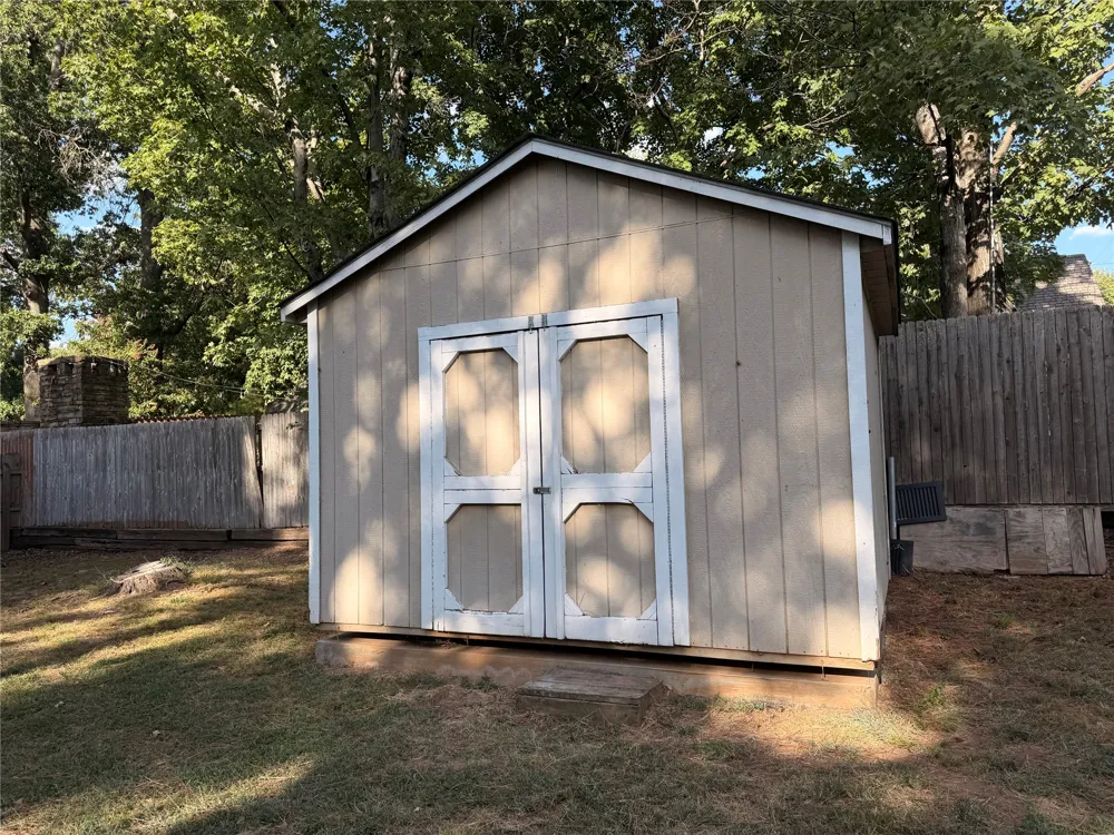 4503 Iola Street Muskogee, OK 74401
