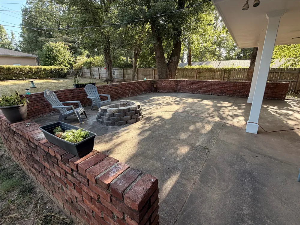 4503 Iola Street Muskogee, OK 74401