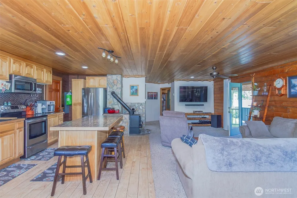 798 Barzee Road Colville, WA 99114
