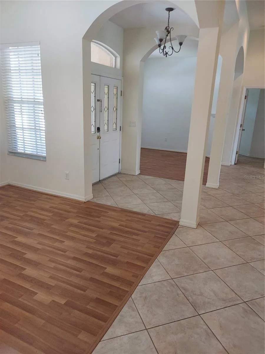 1003 LUMSDEN TRACE CIRCLE Valrico, FL 33594