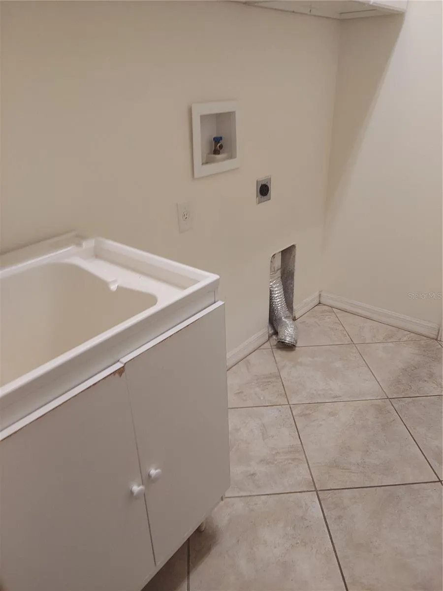 1003 LUMSDEN TRACE CIRCLE Valrico, FL 33594