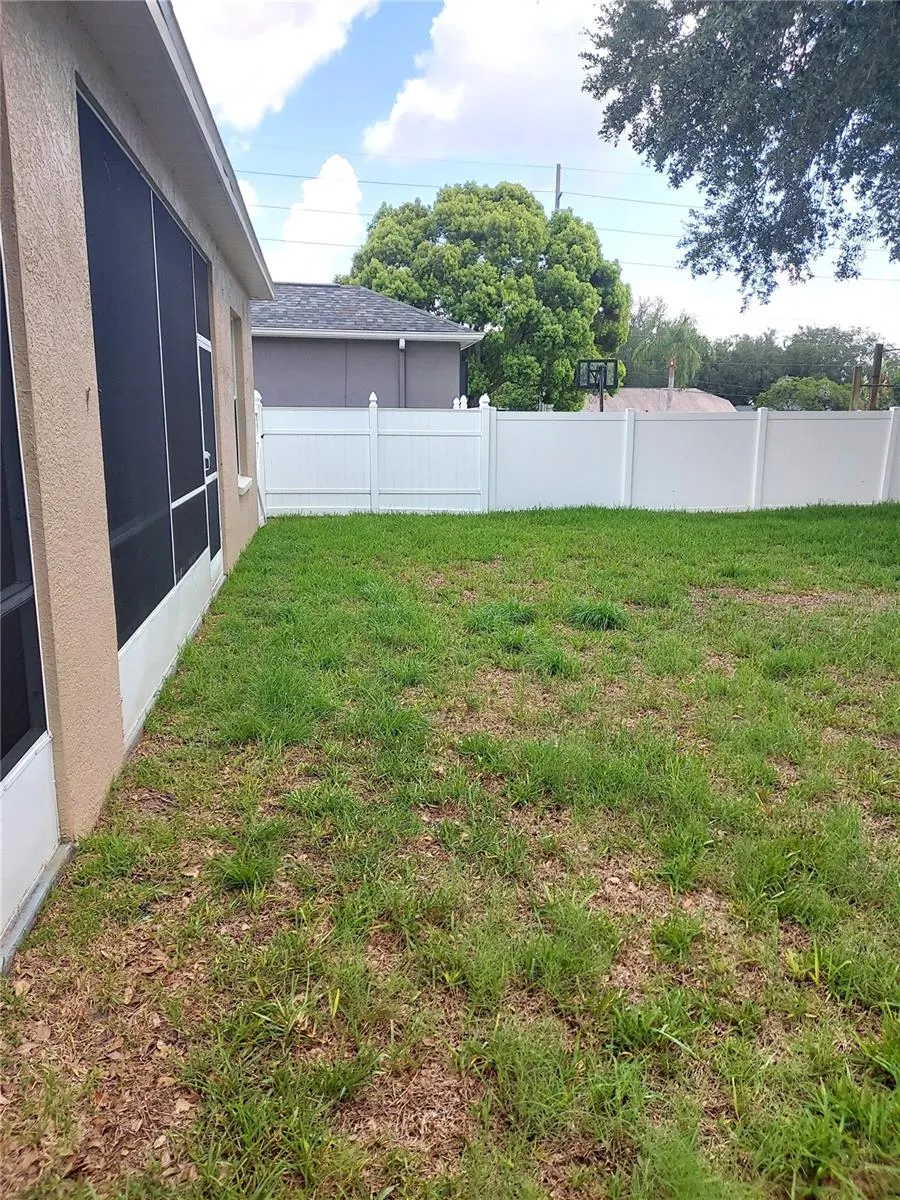 1003 LUMSDEN TRACE CIRCLE Valrico, FL 33594
