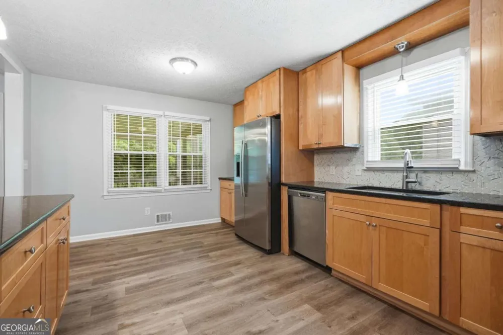 106 Kimberly RD Canton, GA 30115