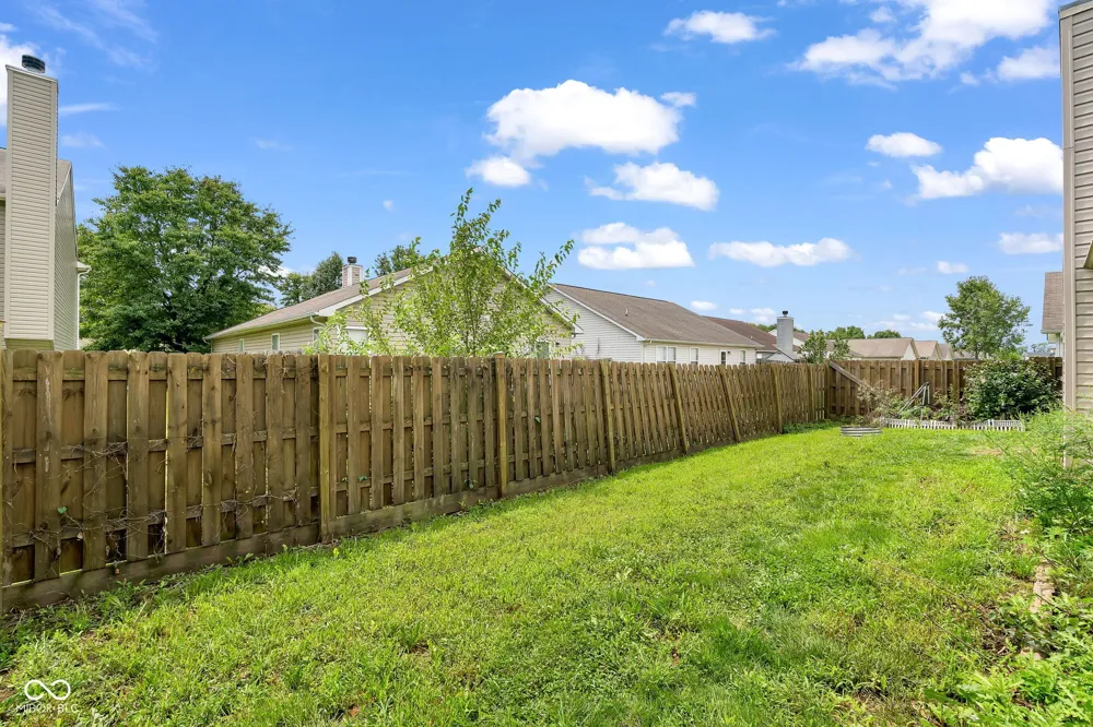 9733 Centennial Court Avon, IN 46123