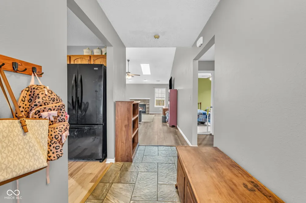 9733 Centennial Court Avon, IN 46123