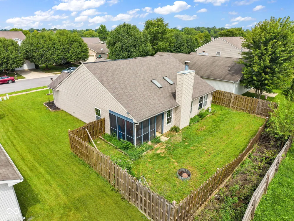 9733 Centennial Court Avon, IN 46123
