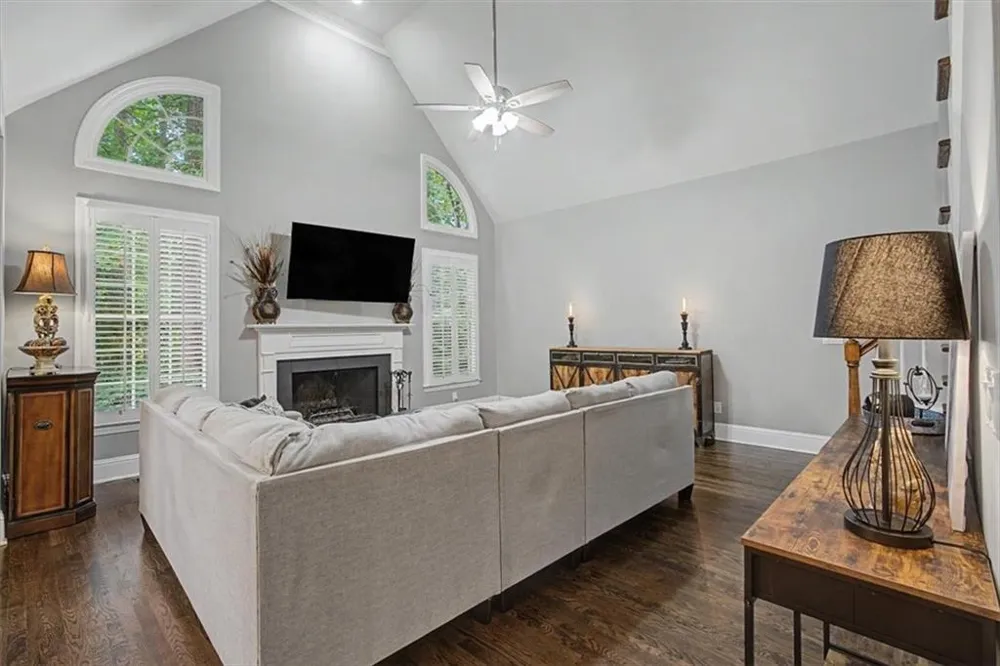 1367 Winborn Circle NW Kennesaw, GA 30152