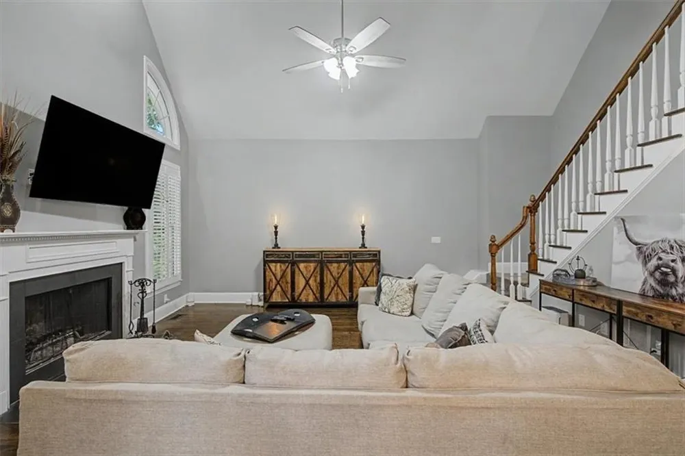 1367 Winborn Circle NW Kennesaw, GA 30152