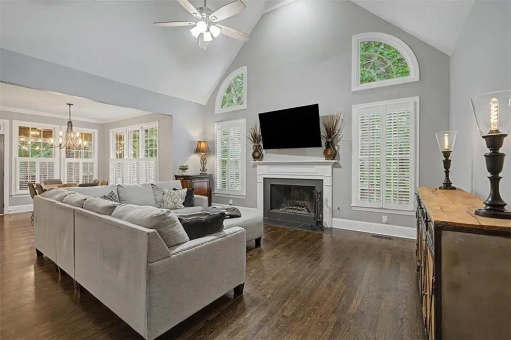 1367 Winborn Circle NW Kennesaw, GA 30152
