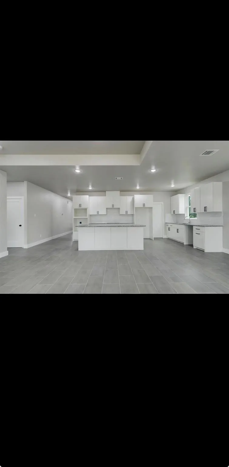 884 Road 5203 Cleveland, TX 77327