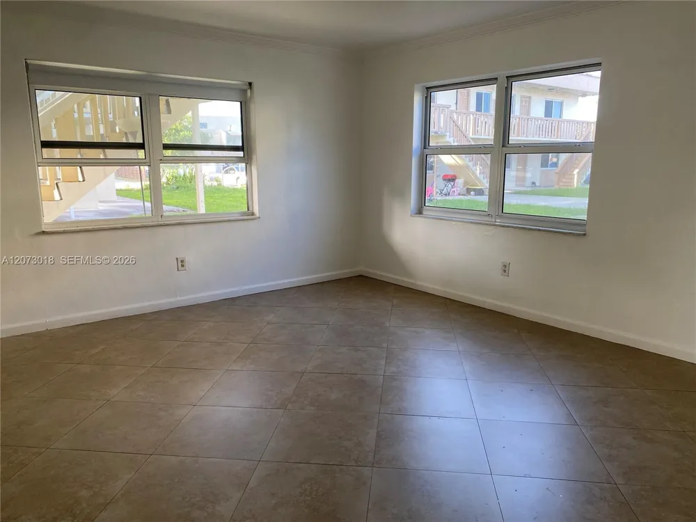 3670 SW 60th Ave #2 Davie, FL 33314