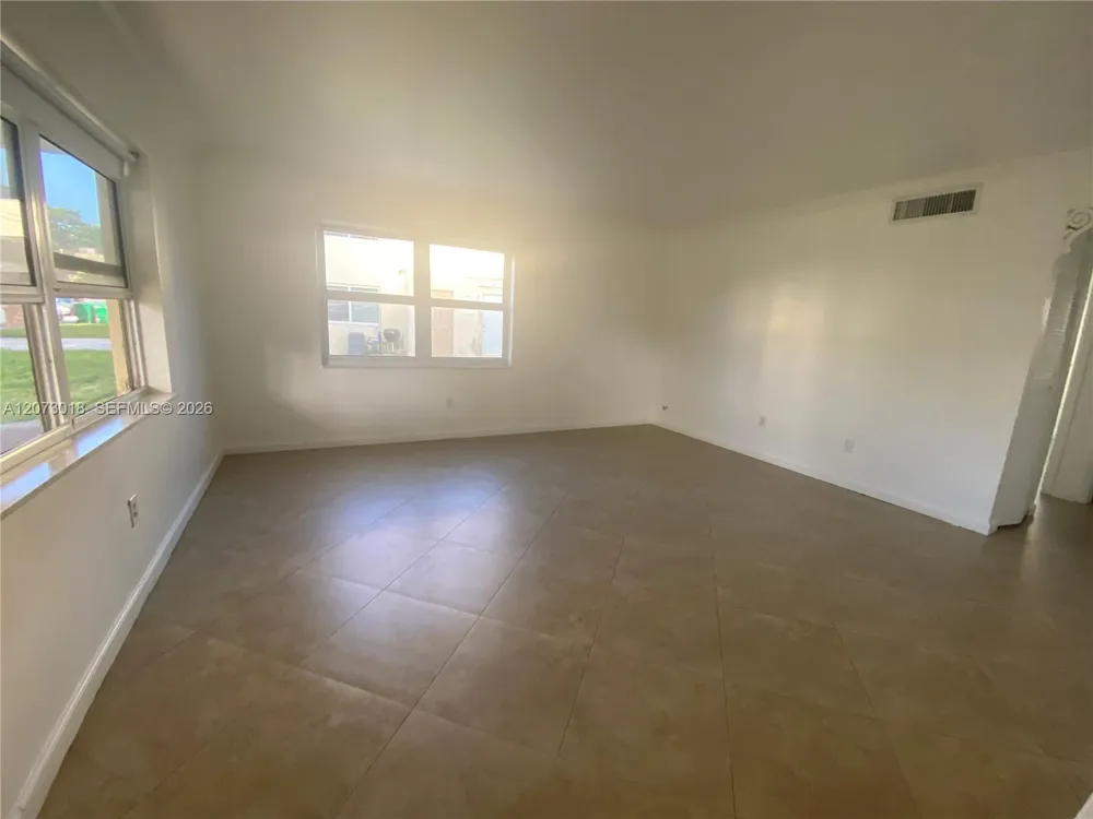 3670 SW 60th Ave #2 Davie, FL 33314
