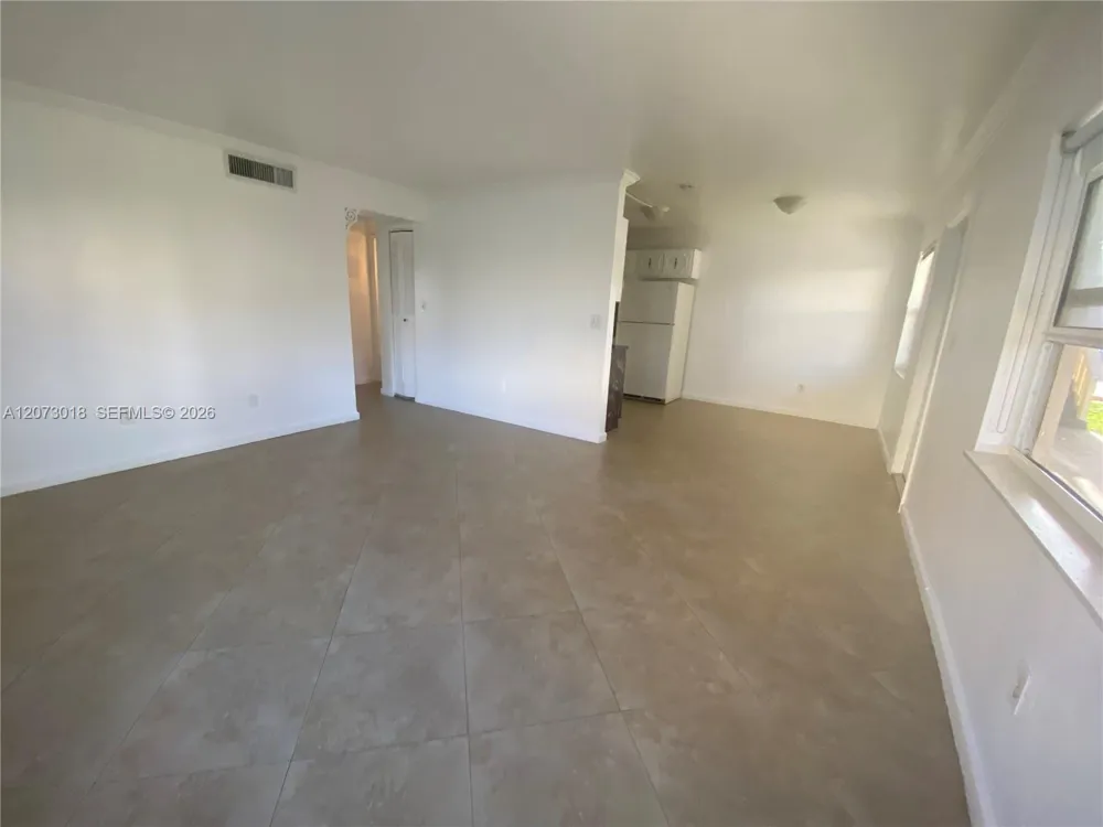 3670 SW 60th Ave #2 Davie, FL 33314