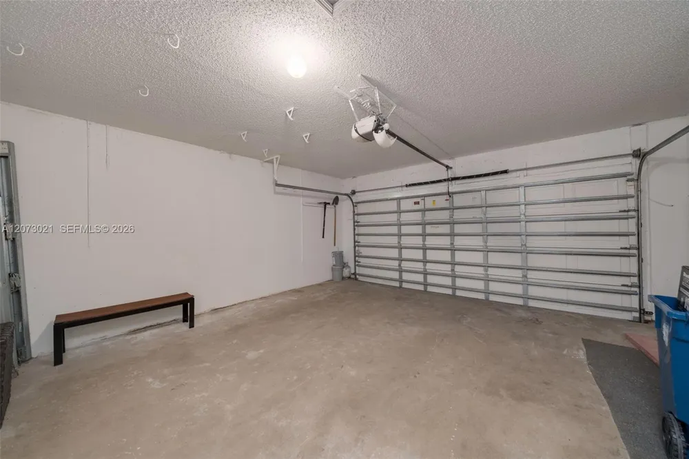 720 Falling Water Rd #720 Weston, FL 33326