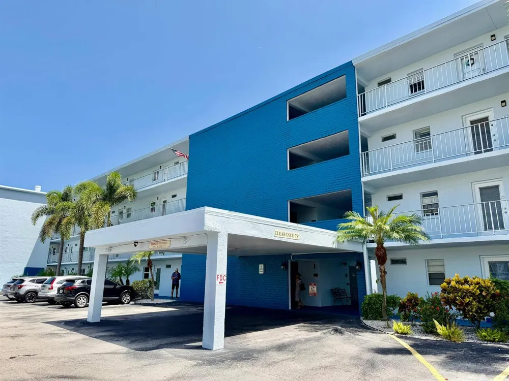 300 NE 26TH AVENUE #2010 Boynton Beach, FL 33435