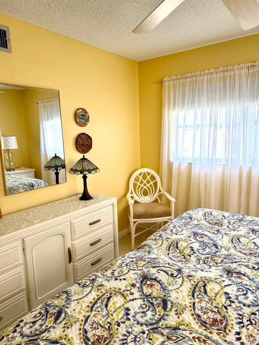 300 NE 26TH AVENUE #2010 Boynton Beach, FL 33435