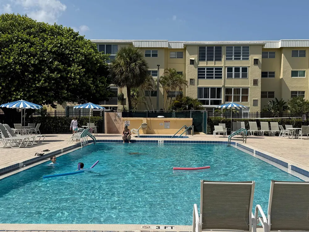 300 NE 26TH AVENUE #2010 Boynton Beach, FL 33435
