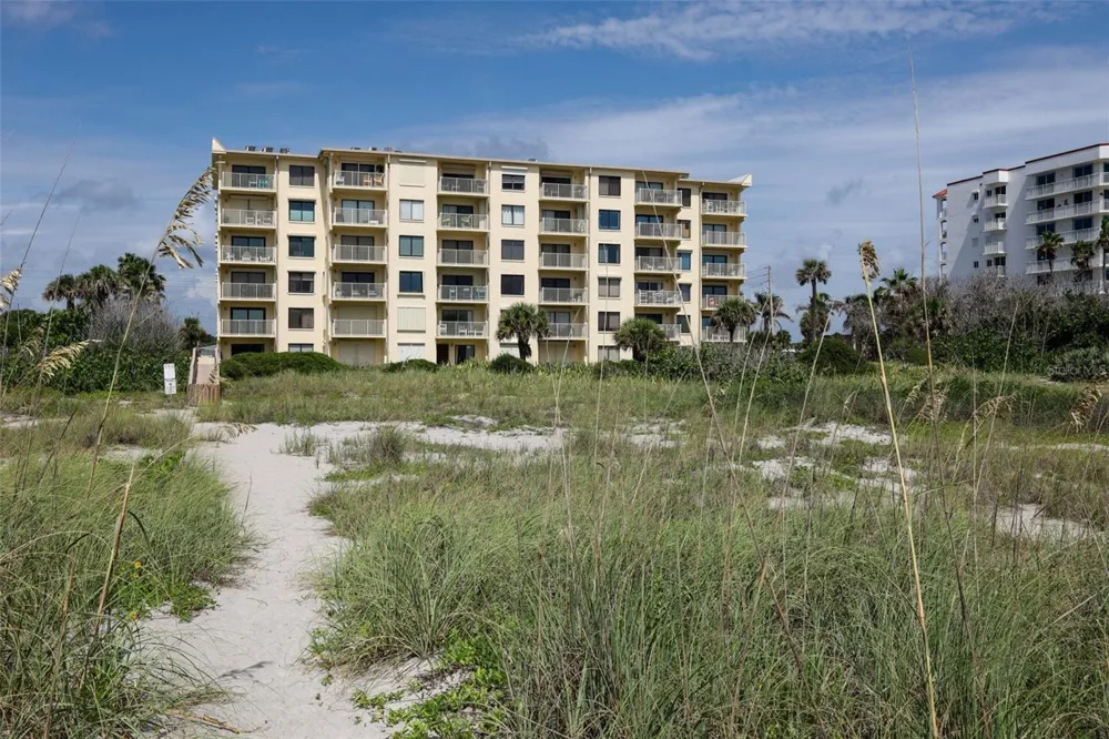 299 ATLANTIC AVENUE #304 Cocoa Beach, FL 32931
