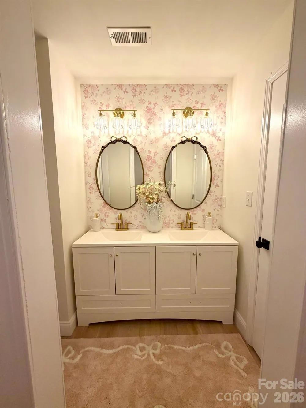 124 Providence Place Chocowinity, NC 27817