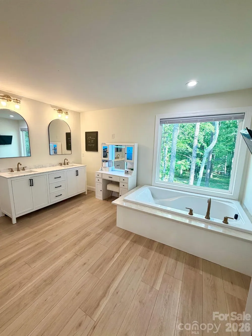 124 Providence Place Chocowinity, NC 27817